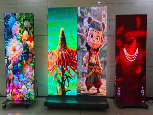 Alışveriş Merkezi Video Duvarı için HD İç Mekan P2.5 Katlanabilir Braketli Poster LED Ekran