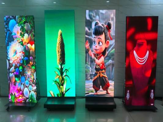 HD LED Poster Ekranı P2.5 Katlanabilir Çift Taraflı Gösteri Alışveriş Merkezi Video Duvarı