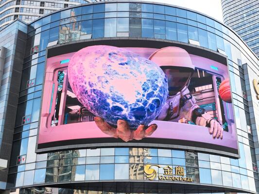 Dış Reklam Panoları P4 Eğimli LED Ekran RGB Dayanıklı ve Enerji tasarrufu