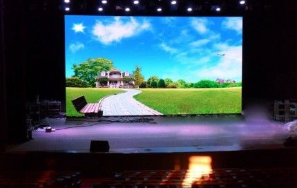 LED Duvar 640*480mm Kabine En ince P2 İçerideki LED Ekran 40 Tarama FCC CCC