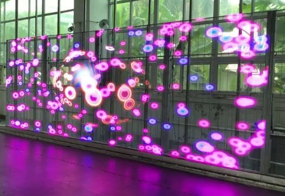 P3.91 Led Pencere Ekranı AC85V Şeffaf LED Video Duvar Ekranı RGB