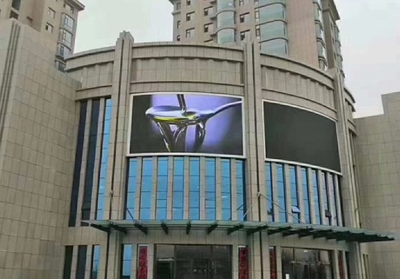 Özel Dış Mekan LED Video Duvar Ekranları P8 Su Geçirmez IP65 Demir Kabin
