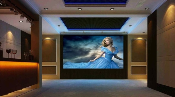 AC220V Giriş Voltajı için 140° Geniş Görüntüleme Açısı 800cd/㎡ İnce Aralıklı LED Ekran