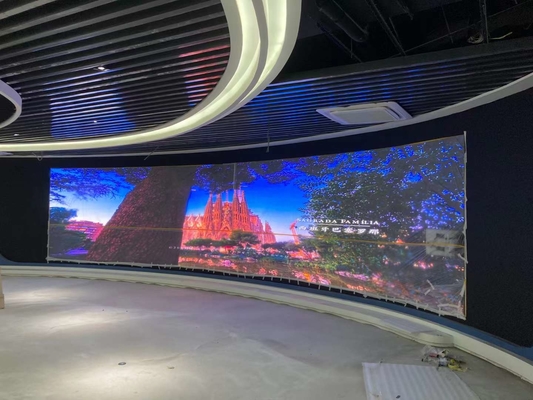 32 * 16cm Animasyon Küçük Piksel Led Ekran ODM 640 * 480mm Kabin