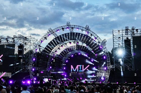 SMD2525 Dış Mekan Led Ekran Kiralama 104x104 FCC Su Geçirmez IP65