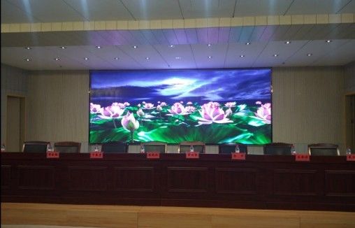 Renkli kare kapalı tam renkli LED ekran P2.5 Kare sütun için 640x480mm Die-casting Alüminyum