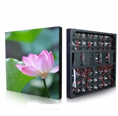 640*640mm 900cd/ M2 Düğün Led Ekran Sahne Zemin P5 Led Duvar 16.7 Trilyon