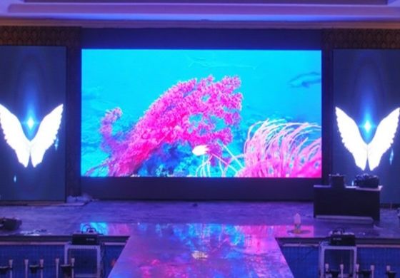 Dayanıklı HD SMD1515 Perde Sahne Arkaplan LED Ekran 1.8m LED Panel