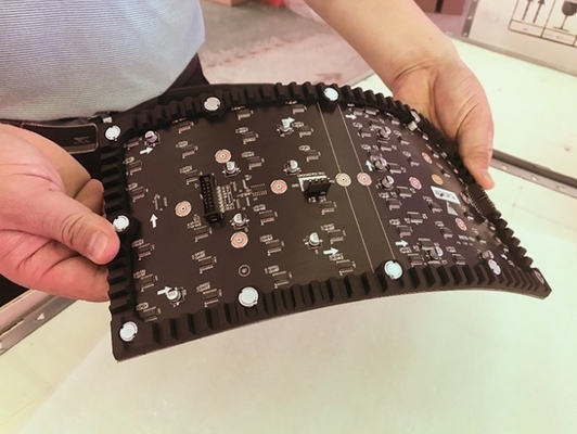 Longda İnce Esnek Led Ekran PH2.5mm Meanwell Video Duvar Modülü