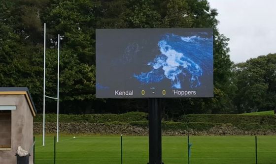 Dış LED Video Duvarları P3.91 Reklam için Dijital Pano 500 * 1000mm Dış Serisi