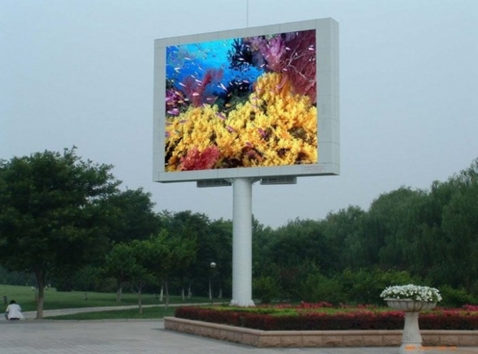 ODM P4 Dış Mekan Led Video Duvarları ISO14001 1R1G1B Reklam Led Billboard