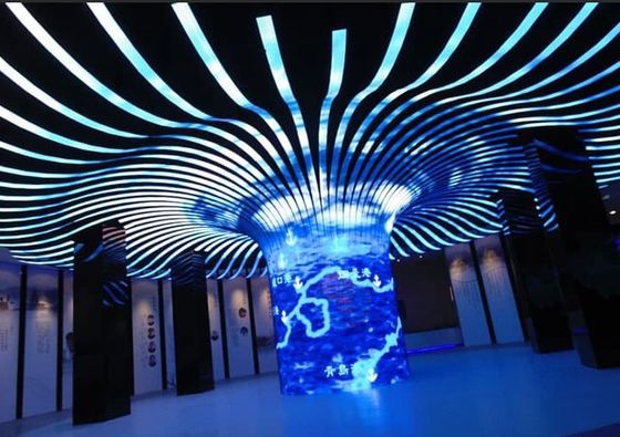 Dış Mekan İç Mekan P3.91mm Kavisli LED Ekran Suya Dayanıklı IP65 Yüksek Parlaklık